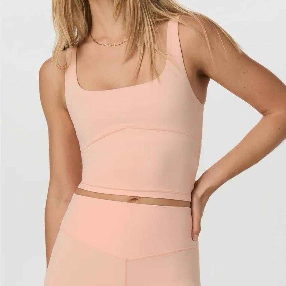 Vuori All The Form Support Tank Bright Peach BNWT